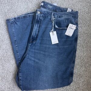 Good American Good Curve Straight Jeans
